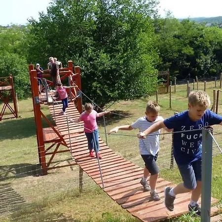 In 33661 * Balatonendréd