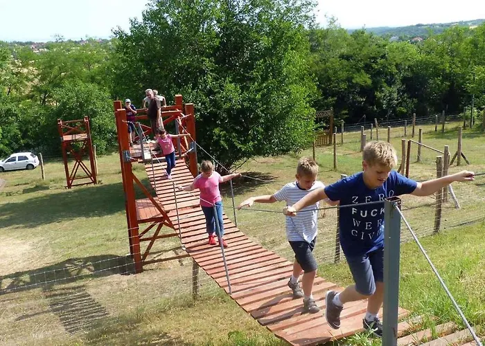 In 33661 * Balatonendréd