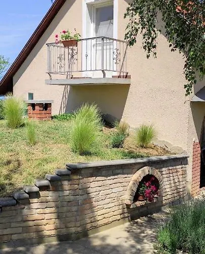 In 33661 * Balatonendréd